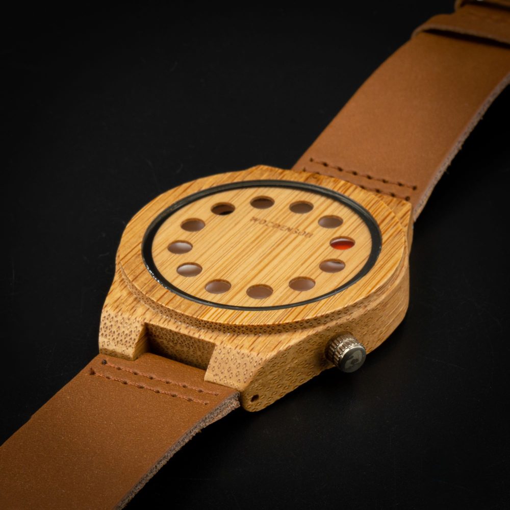 Reloj de Bambú sin agujas modelo Wormhole - Image 5