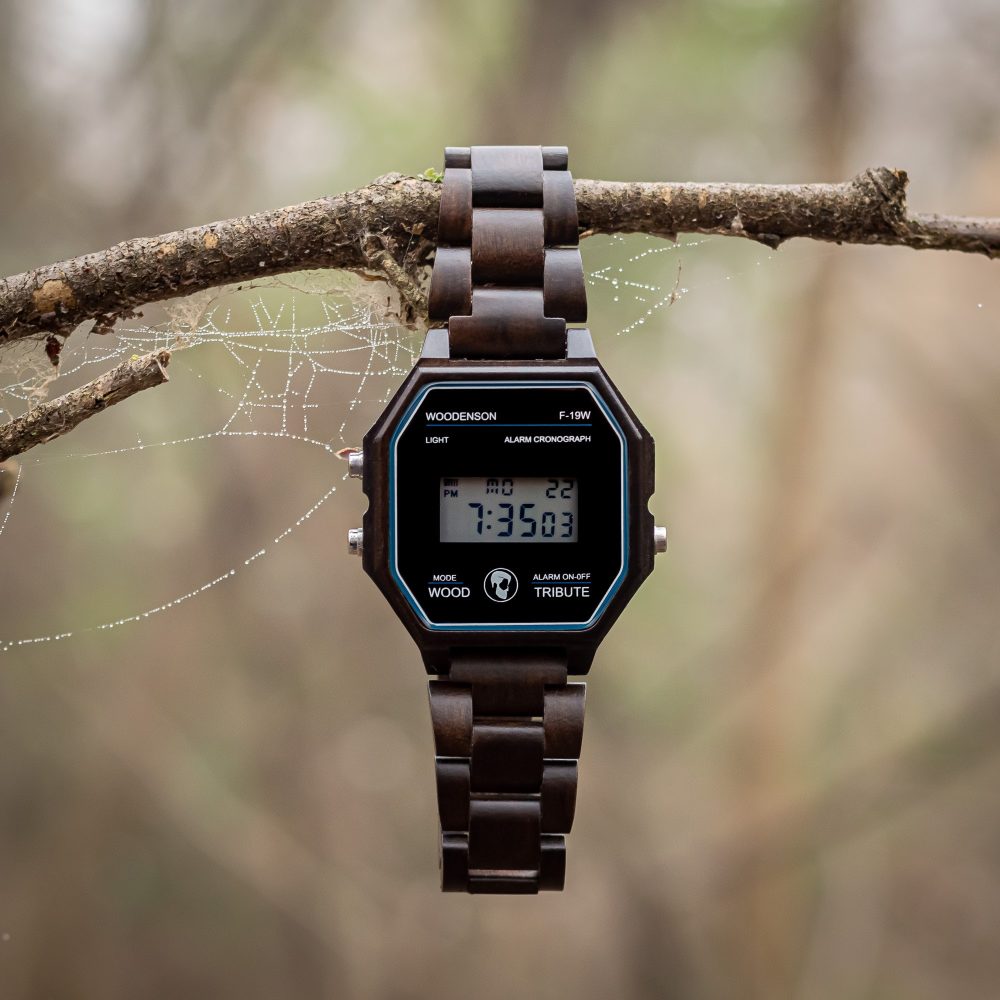 Reloj digital con correa de madera Cassius - Image 9
