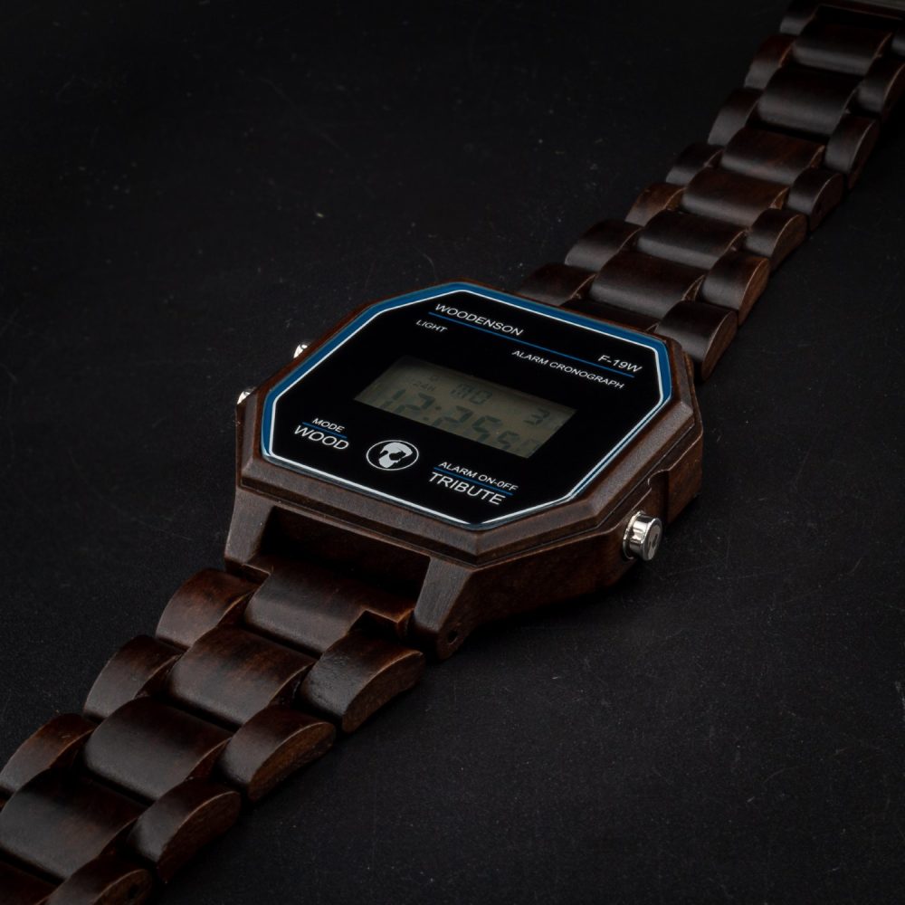 Reloj digital con correa de madera Cassius - Image 3