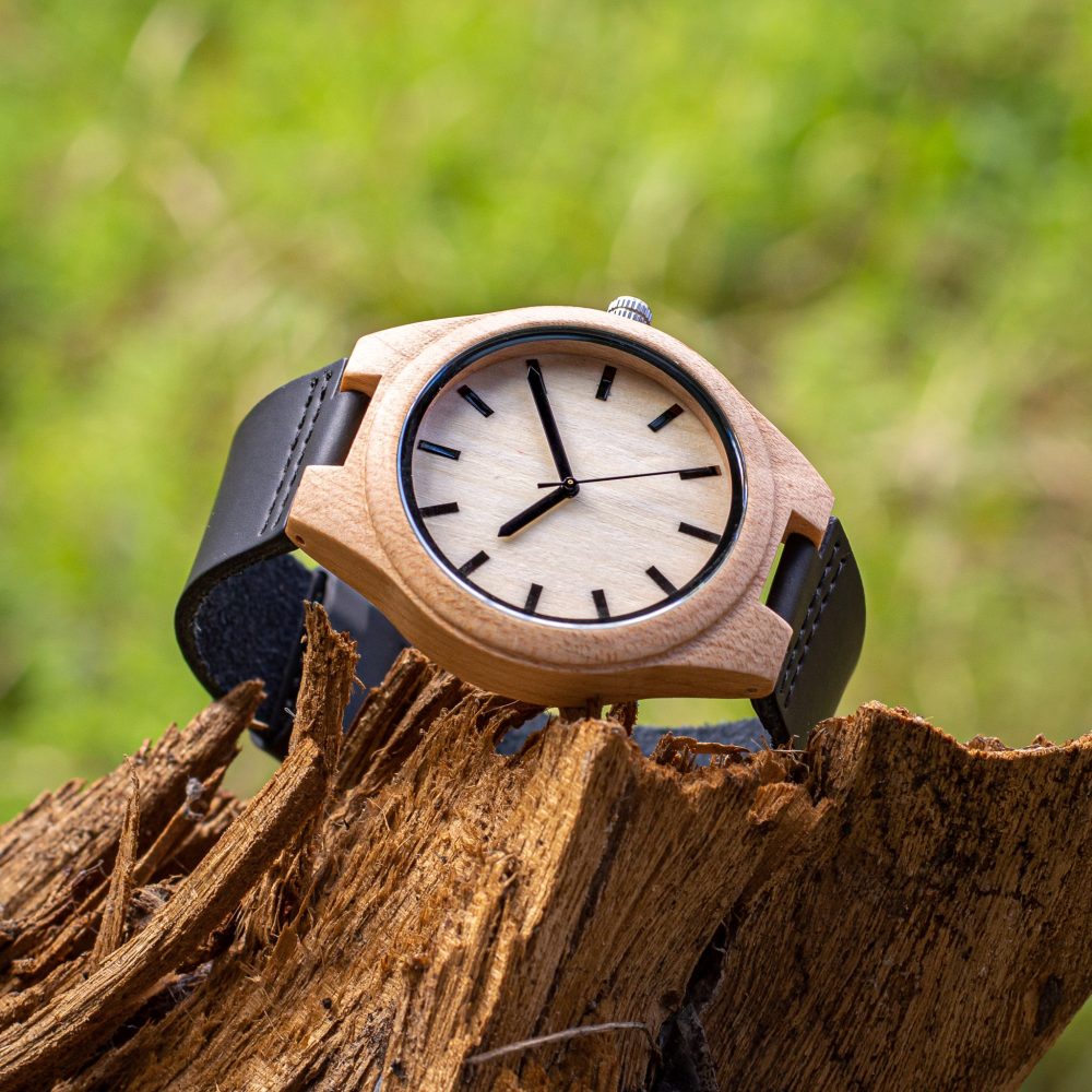 Reloj de madera de maple modelo Taranis (44 mm)