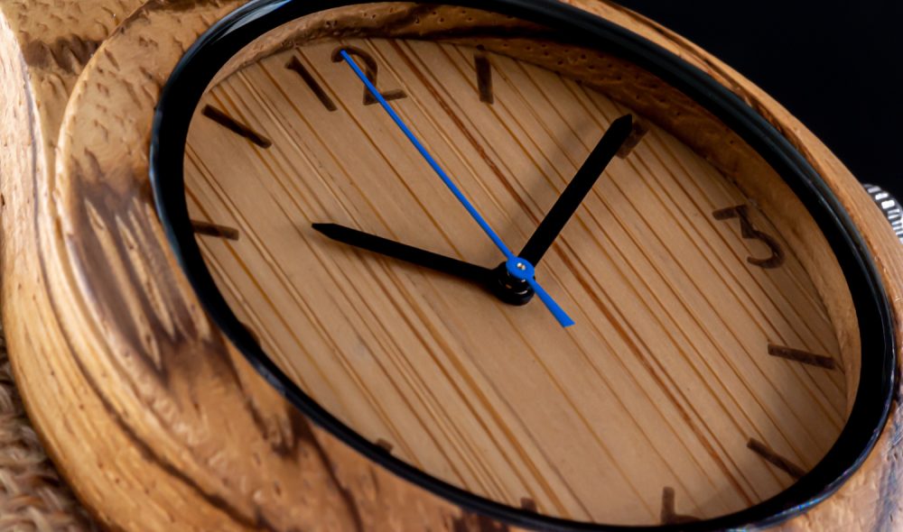 Reloj de madera de zebrano modelo Nara (44 mm) - Image 6