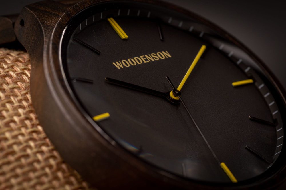 Reloj de madera de Sándalo Moraine - Image 5