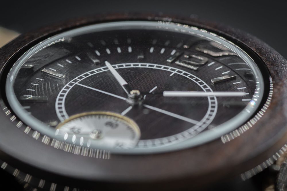Reloj en madera de nogal y acero Ordesa 44 mm - Image 7