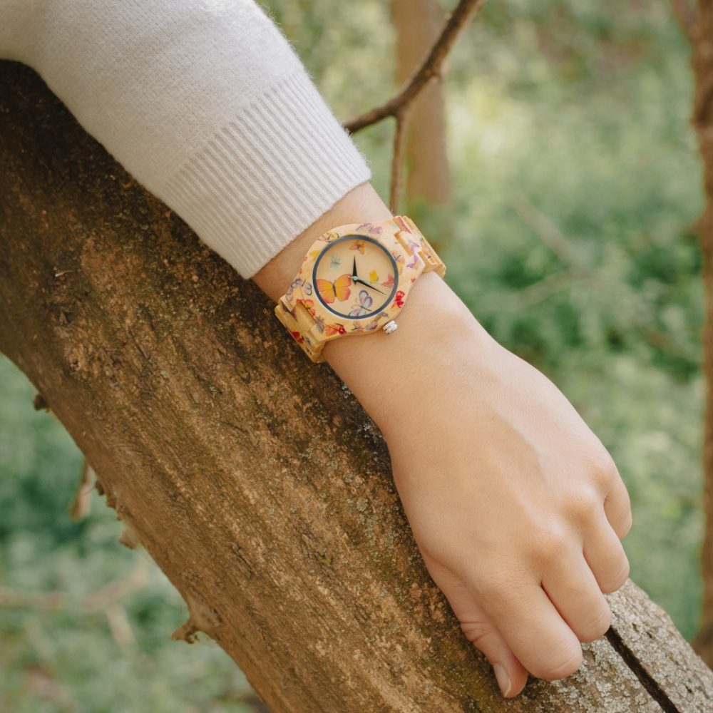 Reloj en madera de bambú decorada Capri - Image 10
