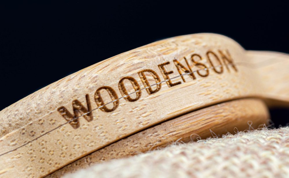 Reloj de madera Cockney Flamingo (39 mm) - Image 8