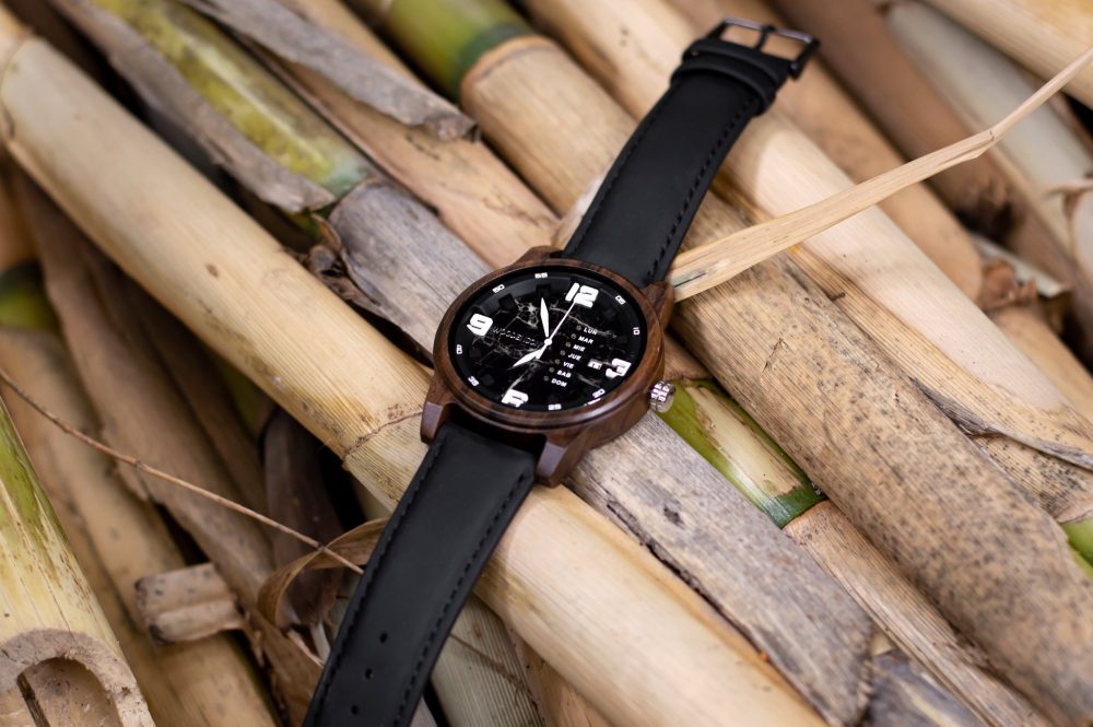 Reloj de madera de sándalo Patagonia - Image 4