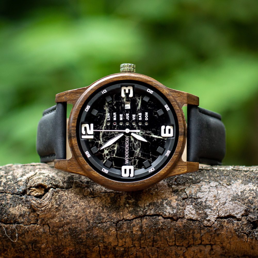 Reloj de madera de sándalo Patagonia - Image 7
