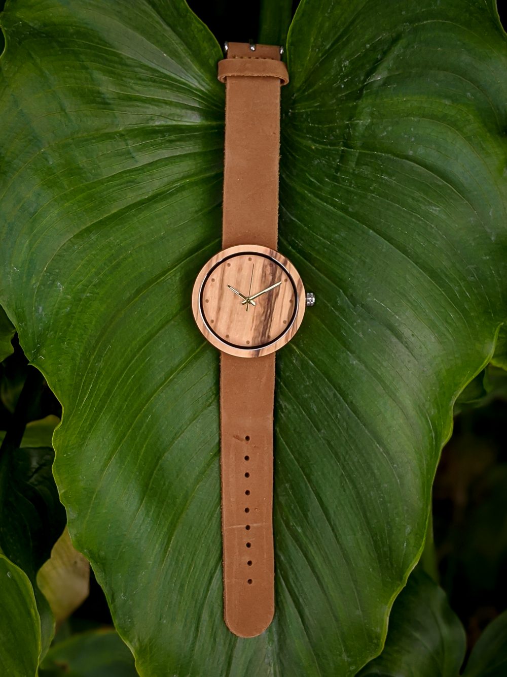 Reloj de madera de Olivo Serengueti - Image 8