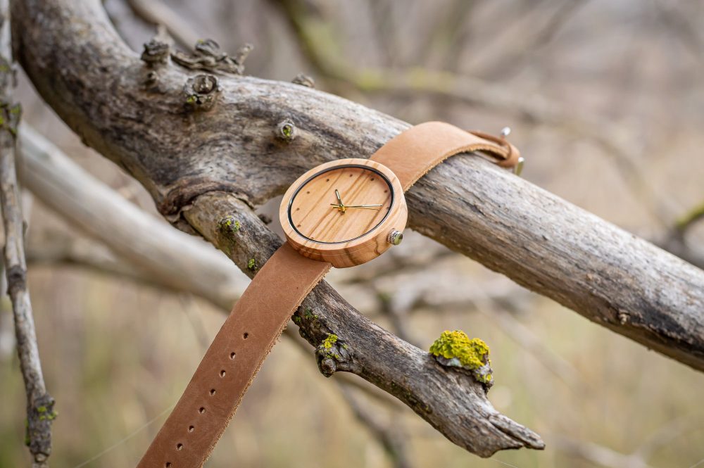 Reloj de madera de Olivo Serengueti - Image 4