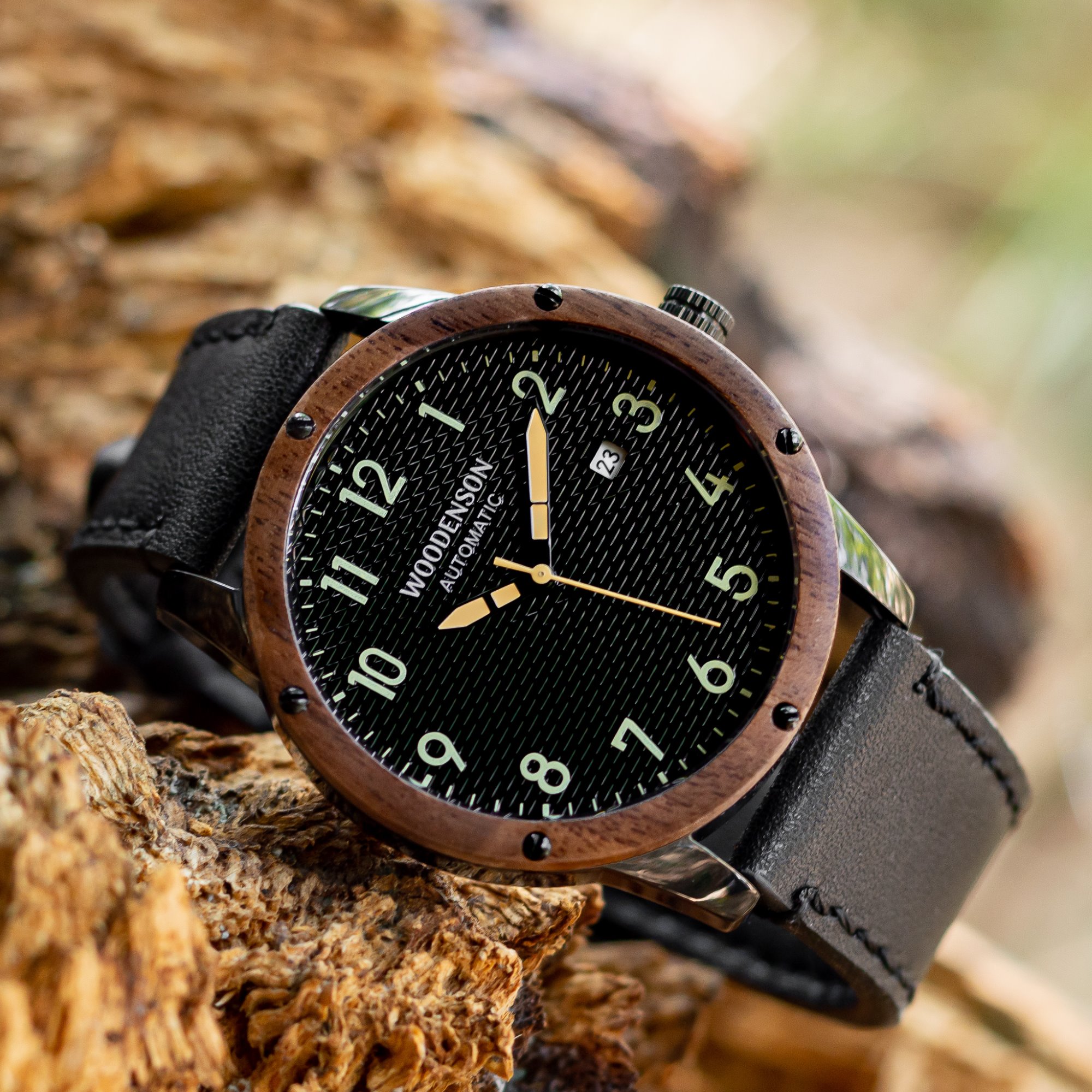 Reloj Automático de madera de Nogal Fakarava Woodenson México