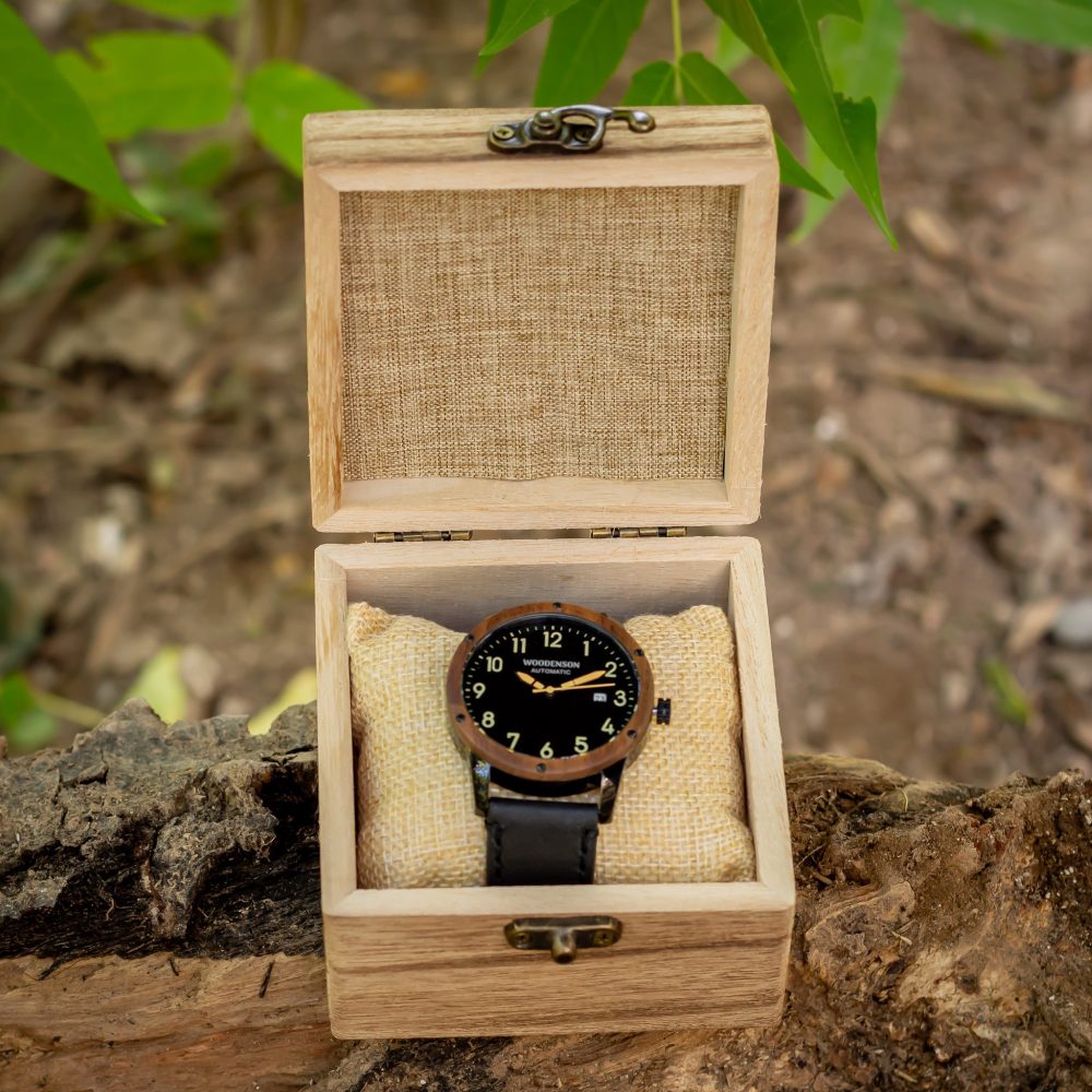 Reloj Automático de madera de Nogal Fakarava - Image 8