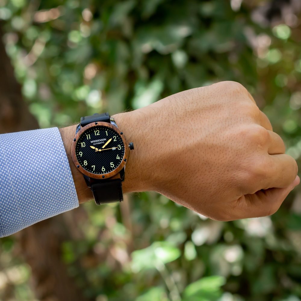Reloj Automático de madera de Nogal Fakarava - Image 9