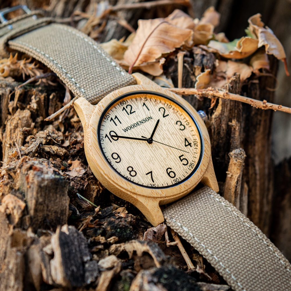Reloj de madera de Bambú con correa de tela modelo Yellowstone - Image 3