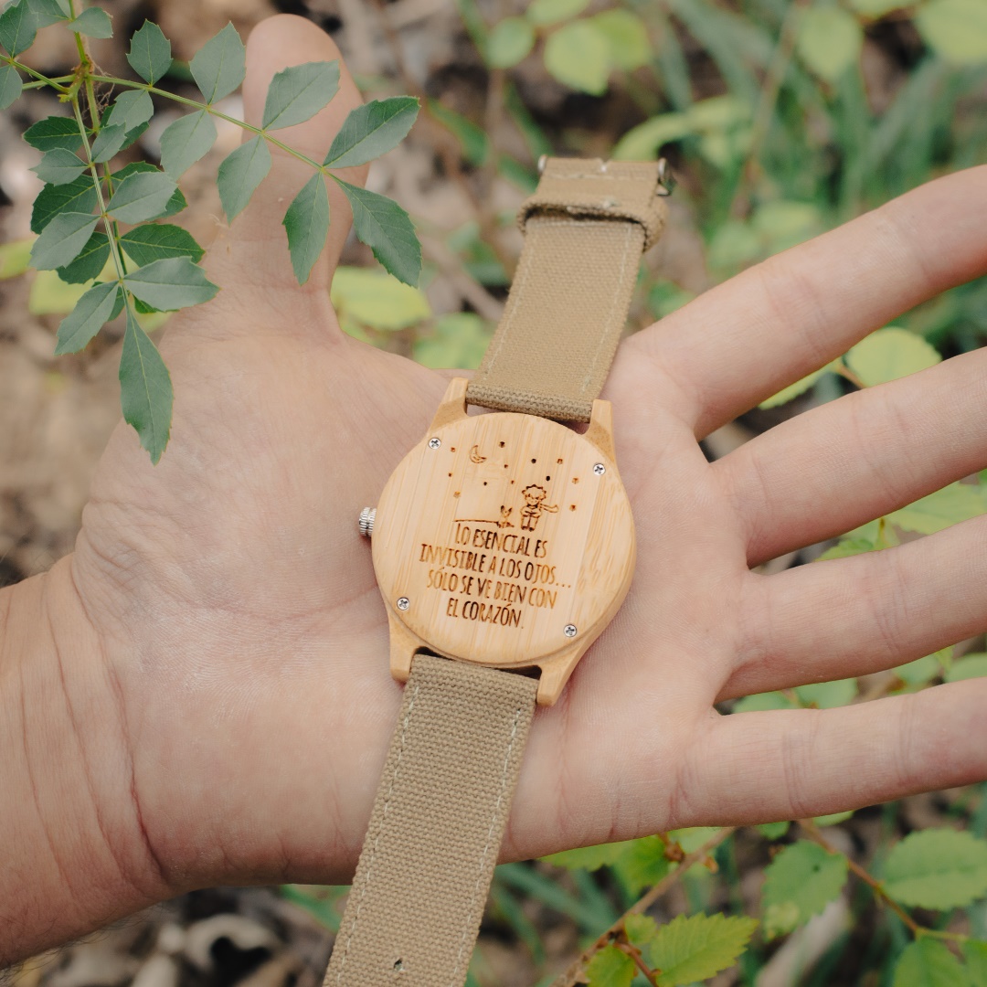 Reloj de madera de Bambú con correa de tela modelo Yellowstone - Woodenson  México