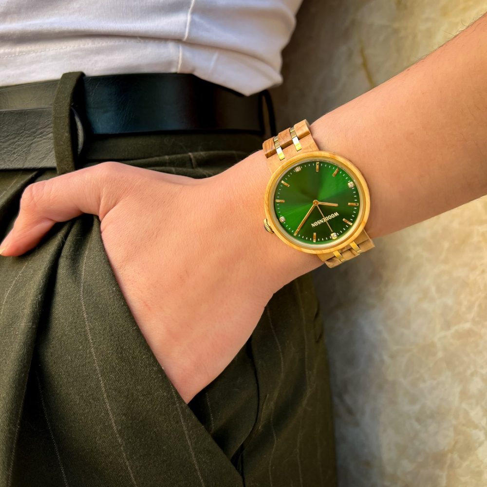 Reloj de madera de olivo Khalid - Image 7