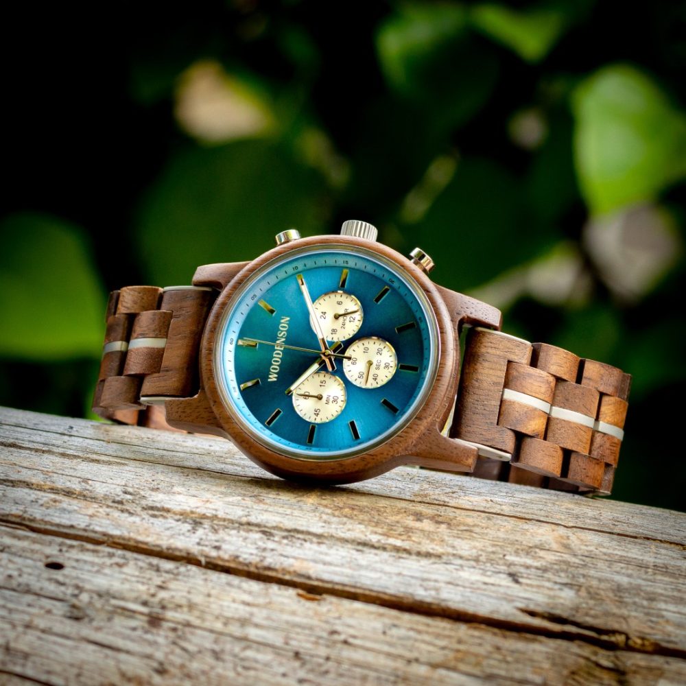 Reloj de madera de nogal Atitlán