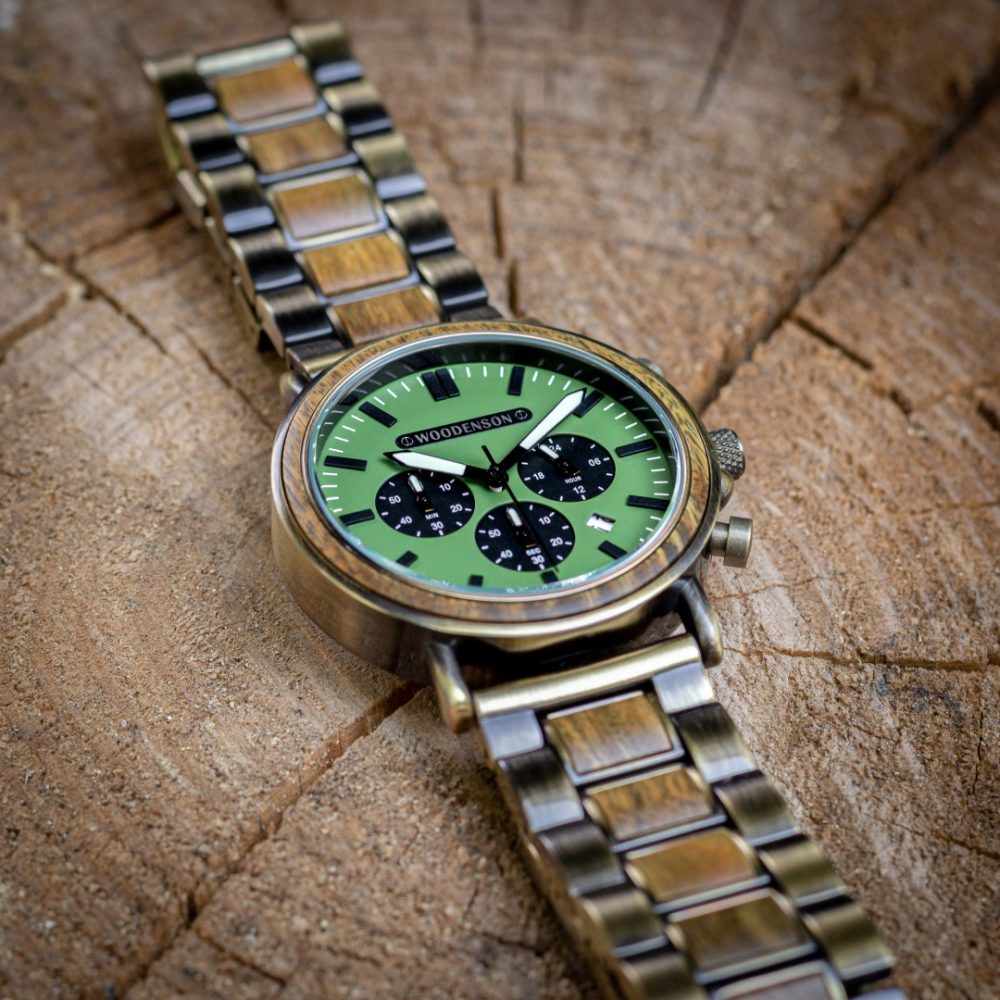 Reloj de madera de sándalo verde y acero Jaya - Image 7