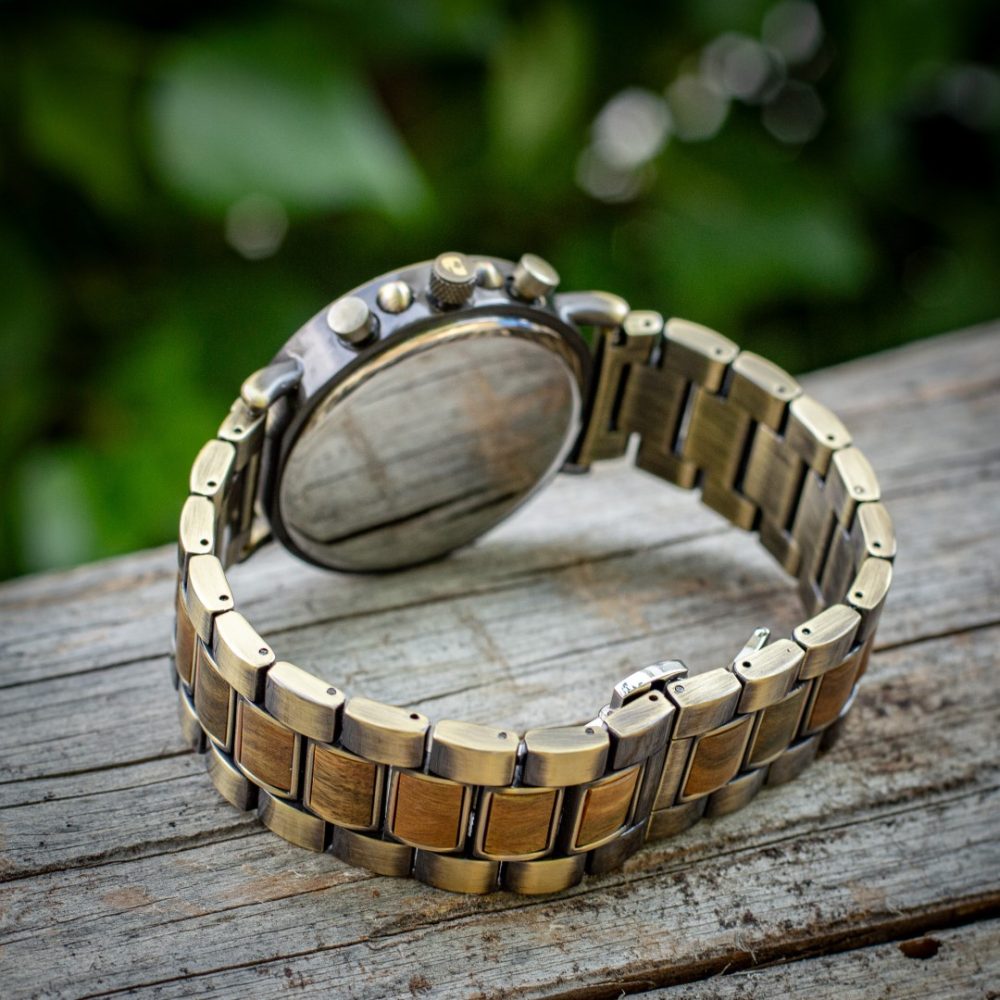 Reloj de madera de sándalo verde y acero Jaya - Image 4